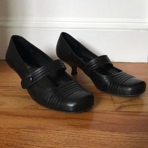 Vintage Kitten Heels